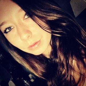 Meet your Posher, Aleah